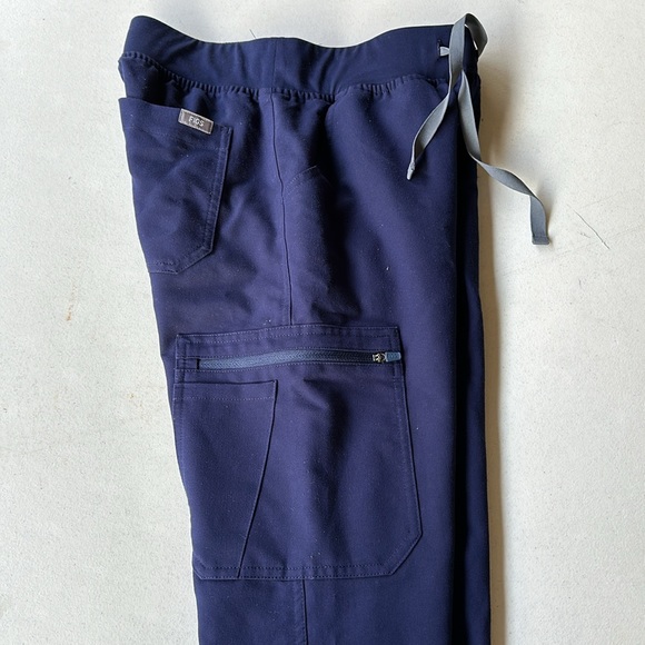 FIGS | Navy Blue Yola Skinny Scrub Bottom XXS - Picture 7 of 11